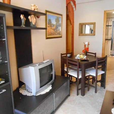 Bali Solo Familias Serviplaya Apartment